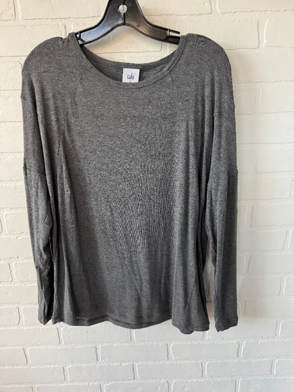 Top Long Sleeve Basic By Cabi In Grey, Size: M