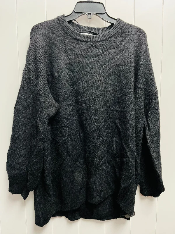 Sweater By Crown And Ivy In Black, Size: S