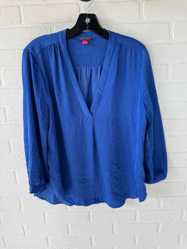 Top Long Sleeve By Vince Camuto In Blue, Size: L