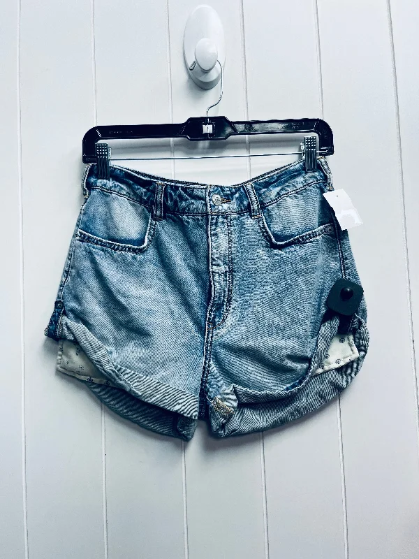 Blue Denim Shorts Pilcro, Size 4