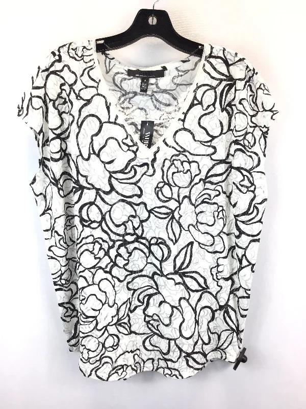 Black & White Top Short Sleeve White House Black Market, Size S