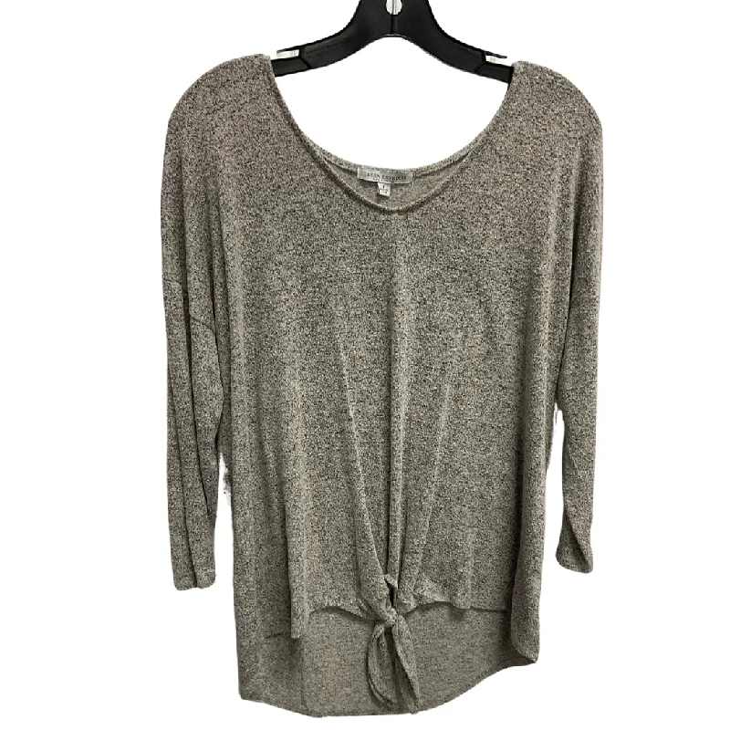 Top Long Sleeve By Green Envelope In Grey, Size: L