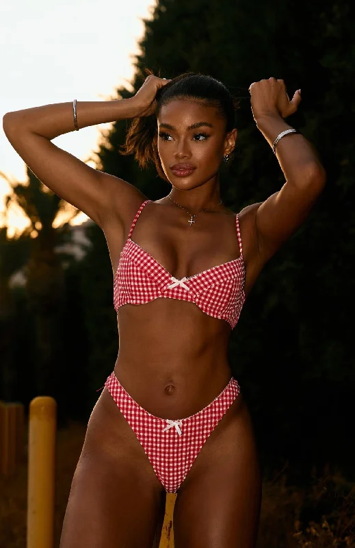 Elegant Style Beachside Bikini Top Red Gingham