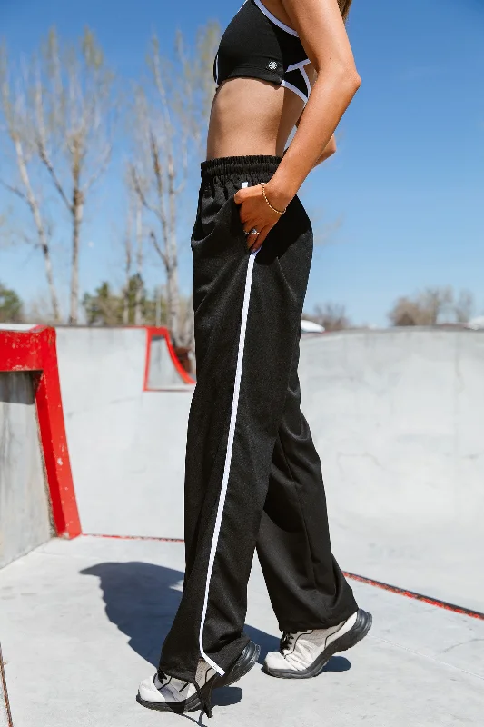 Chic And Trendy 90's Track Pant